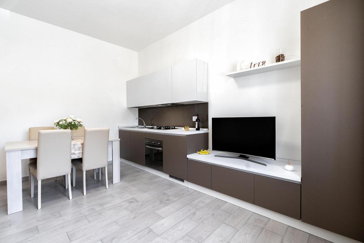 Giselle Apartments Maiori - Amalfi Coast Екстериор снимка