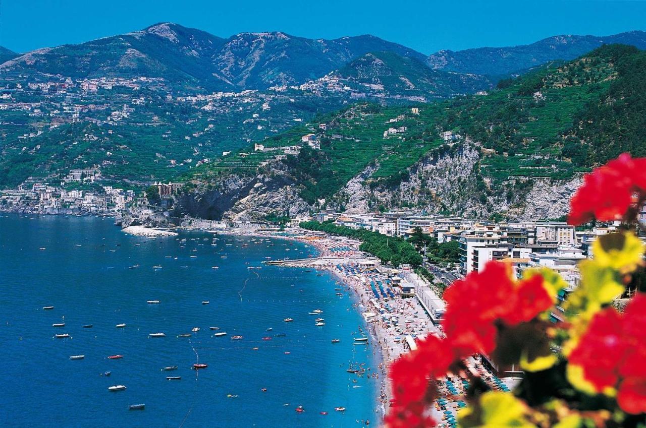 Giselle Apartments Maiori - Amalfi Coast Екстериор снимка